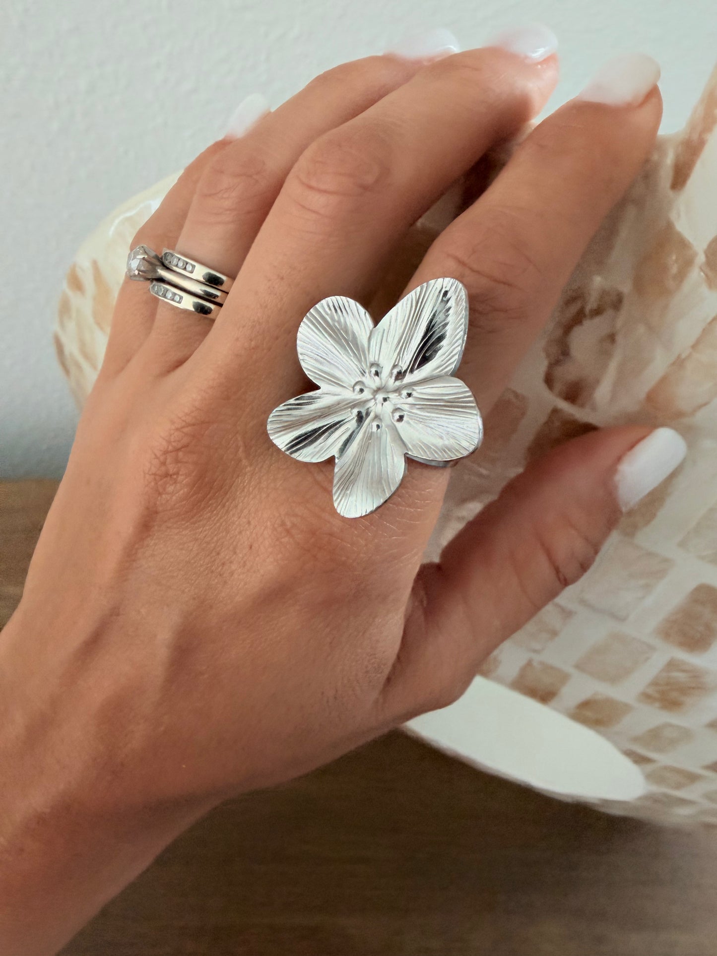 Silver flower ring