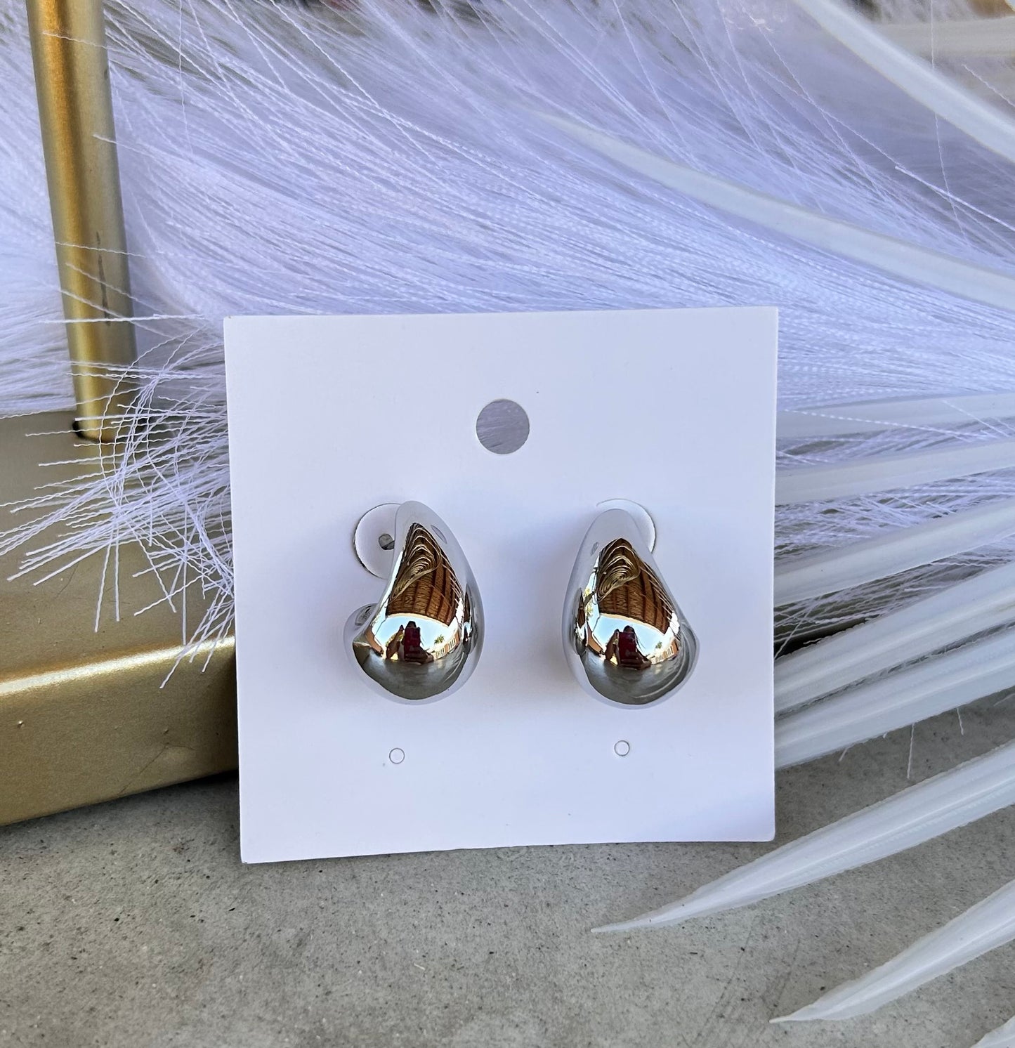 Mini Water droop earrings