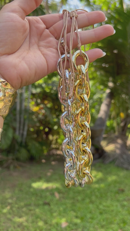 Kris necklace
